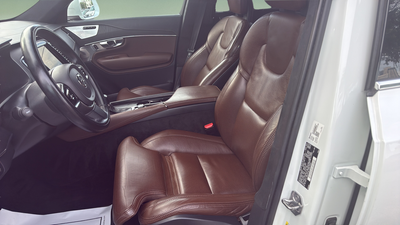 2021 Volvo XC90 Inscription